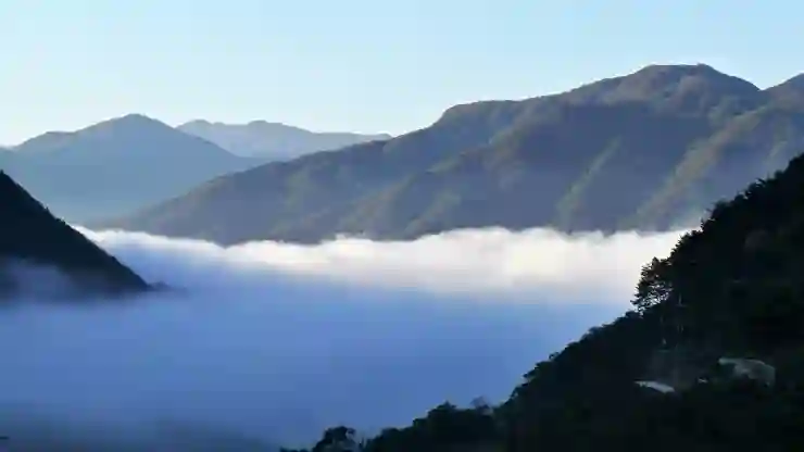 지리산 둘레길, 봄의 숨결을 느끼다