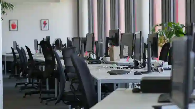 정부의 노인 복지 정책과 일자리 지원 사업의 현황과 전망