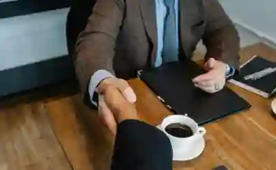 지각이 잦은 계약직 직원 해고 가능성 살펴보자